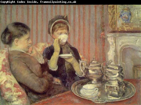 Mary Cassatt The Tea